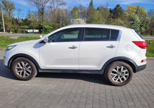 Kia Sportage cena 43900 przebieg: 217113, rok produkcji 2015 z Wieliczka małe 137